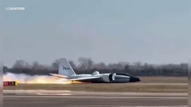 Самолет NASA совершил аварийную посадку в Техасе смотреть онлайн