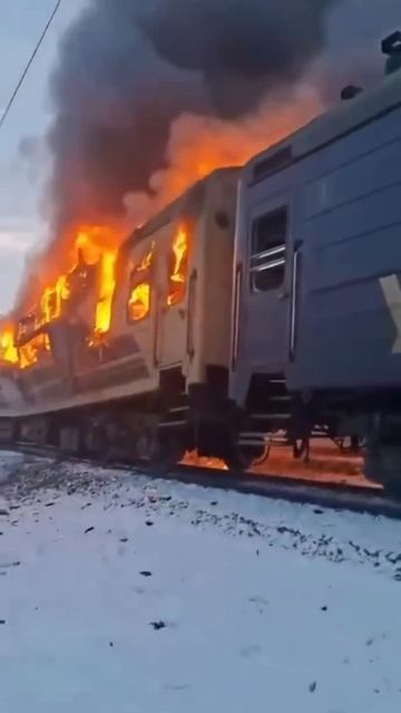 🔴Грелся бы хохол, а он возмущается🙂Хохлам вечно не угодишь😂🔴 смотреть онлайн