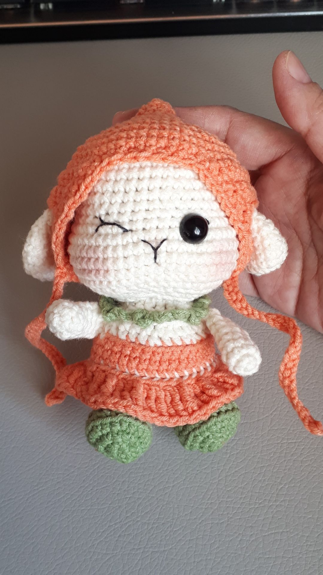 Зайка Mini Bunny дизайн Linh San смотреть онлайн