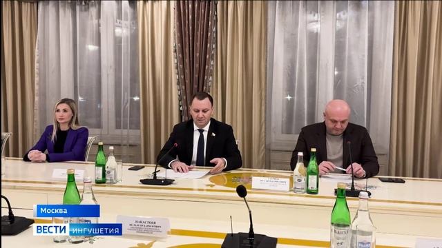 В Постоянном представительстве Ингушетии в Москве чествовали людей в белых халатах смотреть онлайн