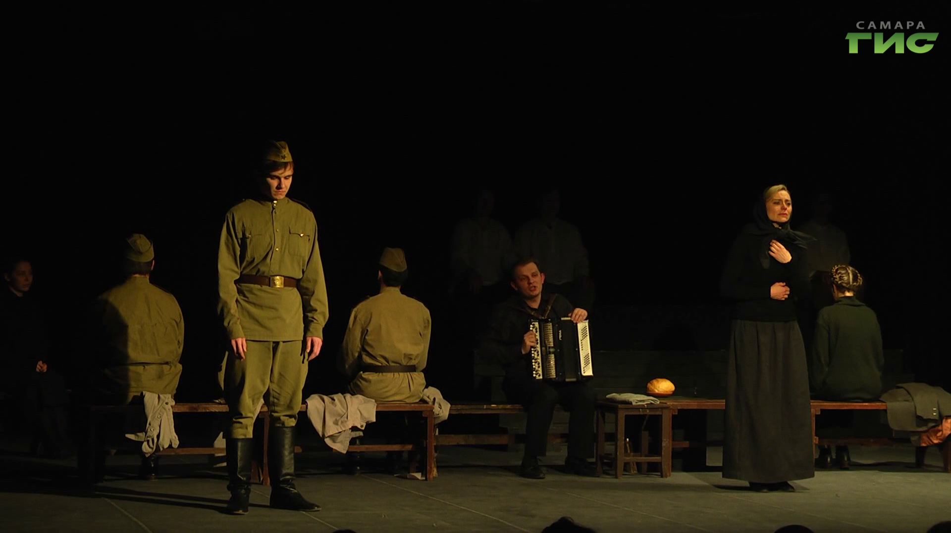 Премьера спектакля "Мать солдата" состоялась в театре "Камерная сцена" смотреть онлайн