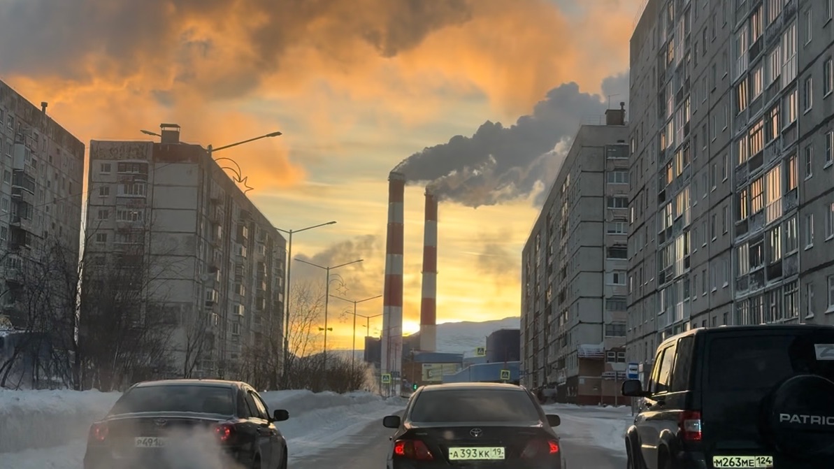 Норильск/Первые лучи солнца/ Ул.Талнахская. смотреть онлайн