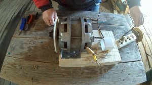 ПРОСТОЙ СТАНОК ИЗ ДВИГАТЕЛЯ ОТ СТАРОЙ СТИРАЛЬНОЙ МАШИНЫ.