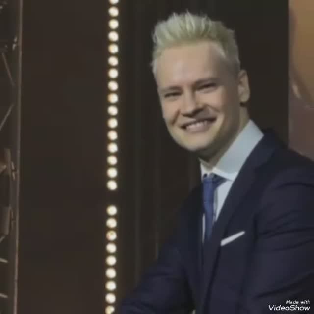 Эти золотые ручки... Эти музыкальные пальчики... смотреть онлайн