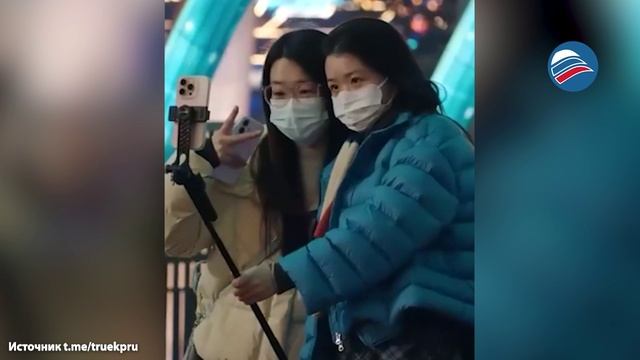 Сычуань сияет: фестиваль фонарей в Цзыгуне в честь года Красной огненной лошади смотреть онлайн