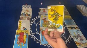 Какой мужчина будет в ближайшем будущем.ТАРО расклад