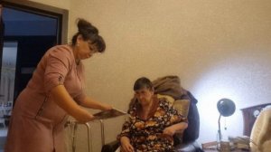 Ранний визит фельдшера. Нужные мелочи для дома. Наконец-то весь подарок у меня.