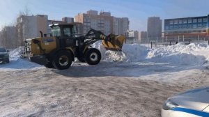 В Кемерове полицейские ликвидировали опасную снежную горку