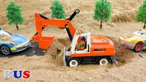 Экскаватор непослушный и Полицейская машина - Мультики про машинки