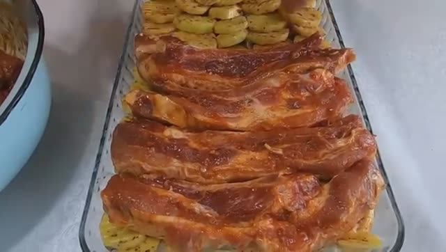 КАК ВКУСНО И ПРОСТО ПРИГОТОВИТЬ РЁБРЫШКИ В ДУХОВКЕ смотреть онлайн