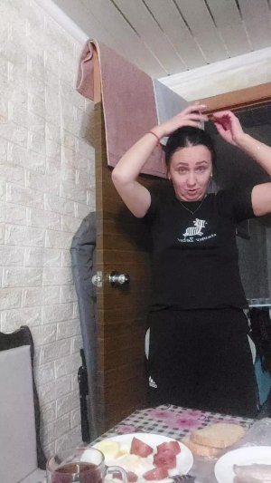 мукбанг/жареная яичница с колбаской