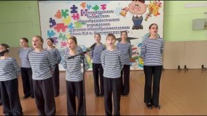 Песня "Там за туманами" в исполнении школьного хора МБОУ "СОШ № 2 п. Новошахтинский"