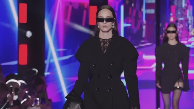 Показ женской коллекции Dolce & Gabbana осень-зима 2022-2023 смотреть онлайн