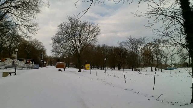 Парк Поддубного в снегу! смотреть онлайн