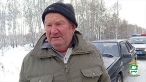 Курганские автоинспекторы помогли супругам, чья машина заглохла на дороге из-за поломки аккумулятора