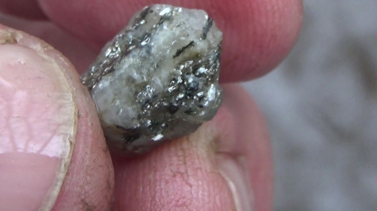 Добыча самородного Золота на старинном прииске! смотреть онлайн