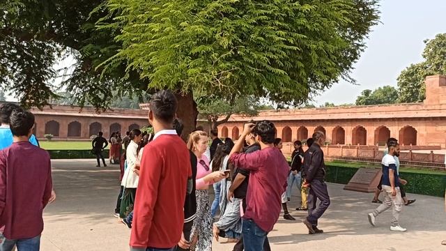 Пришли в Тадж Махал! смотреть онлайн