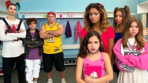 ПАЦАНЫ В КАМПУСЕ ХОТЯТ ДРУЖИТЬ КАК ДЕВЧОНКИ? АМИНА И ЛП НЕ ХОТЯТ ДЕЛИТЬСЯ СЕКРЕТАМИ ДРУЖБЫ! лагерь