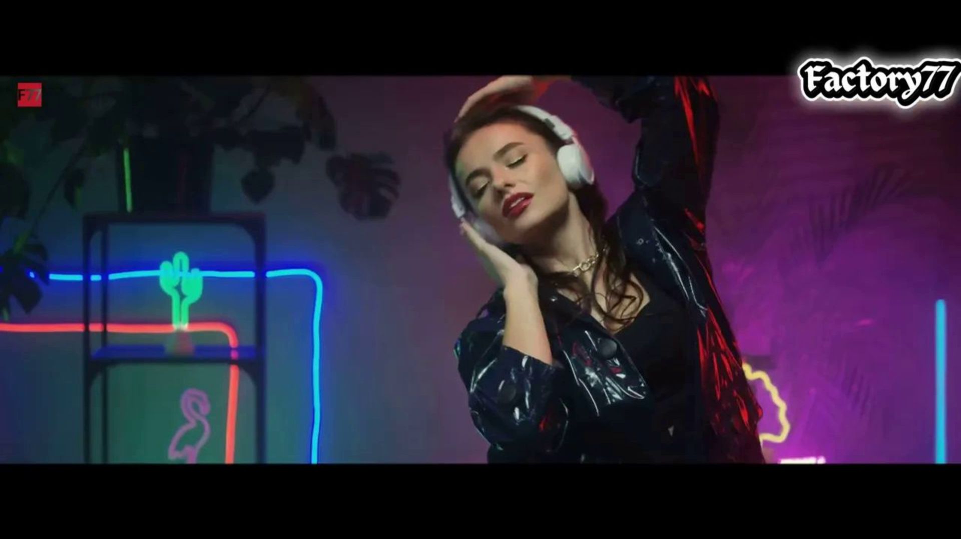 Factory77 - Keep On Dancing смотреть онлайн