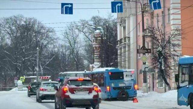 Третий день снежного марафона в Твери смотреть онлайн