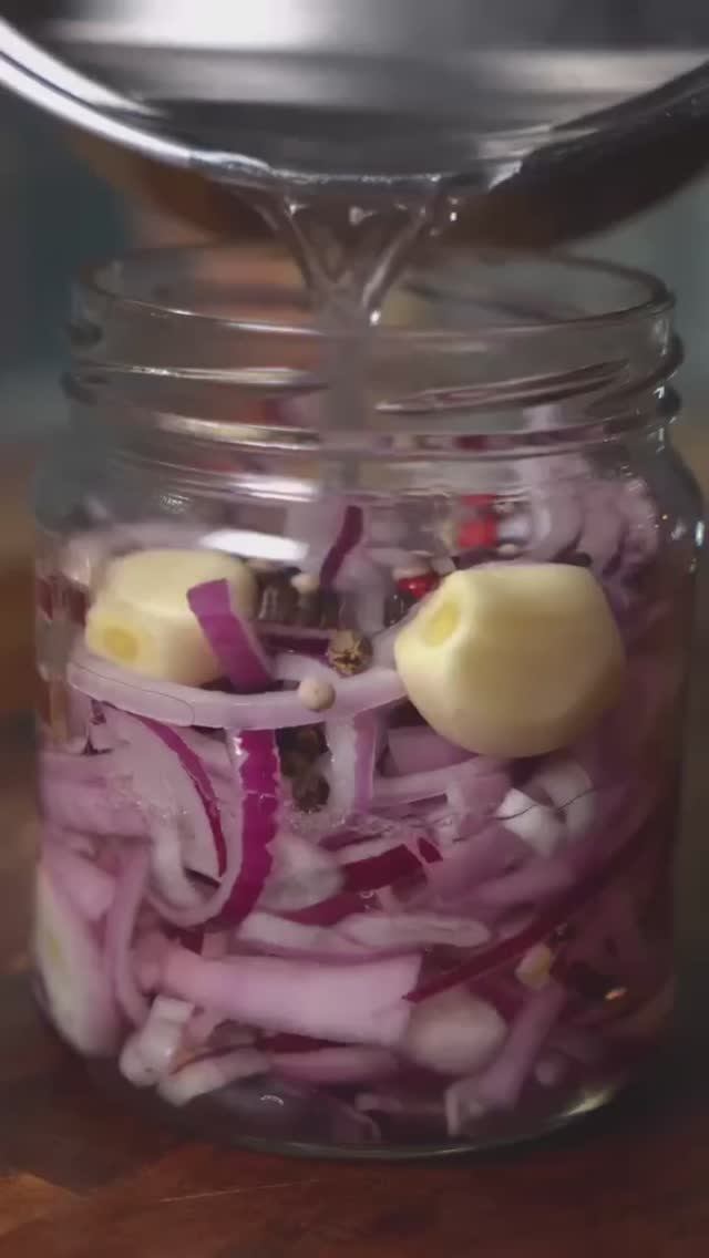 Маринованный лук смотреть онлайн