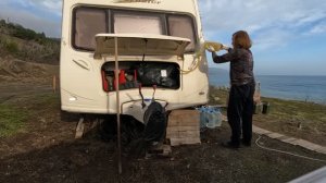 153 ч. Жизнь в караване у моря.