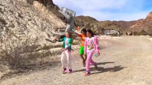 Настя и папа приехали в музей пряников [get.gt]