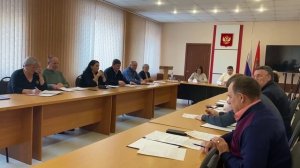 Евгений Лукьянов про регламент заседания комиссии назаровских депутатов