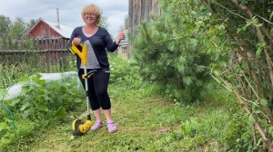 Легкий триммер! Кошу траву) Обзор 03.07.21 часть 2. Огород, цветы, теплица.