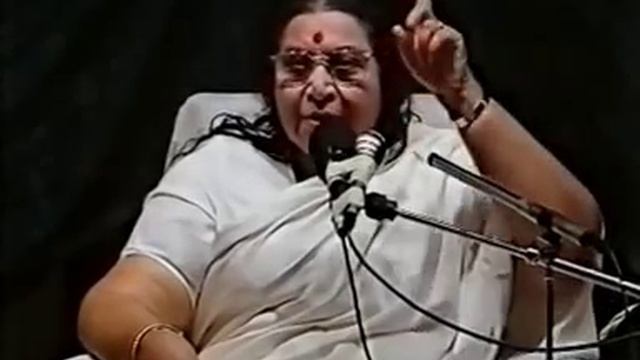 18.08.1989 г. Шри Матаджи в Ленинграде. Первая Публичная программа в России. Самореализация. 1:16:32 смотреть онлайн