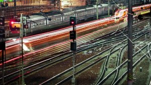 Подросткам в Москве дали шесть лет колонии за теракт на железной дороге