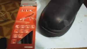 Быстрый ремонт обуви из кожзаменителя