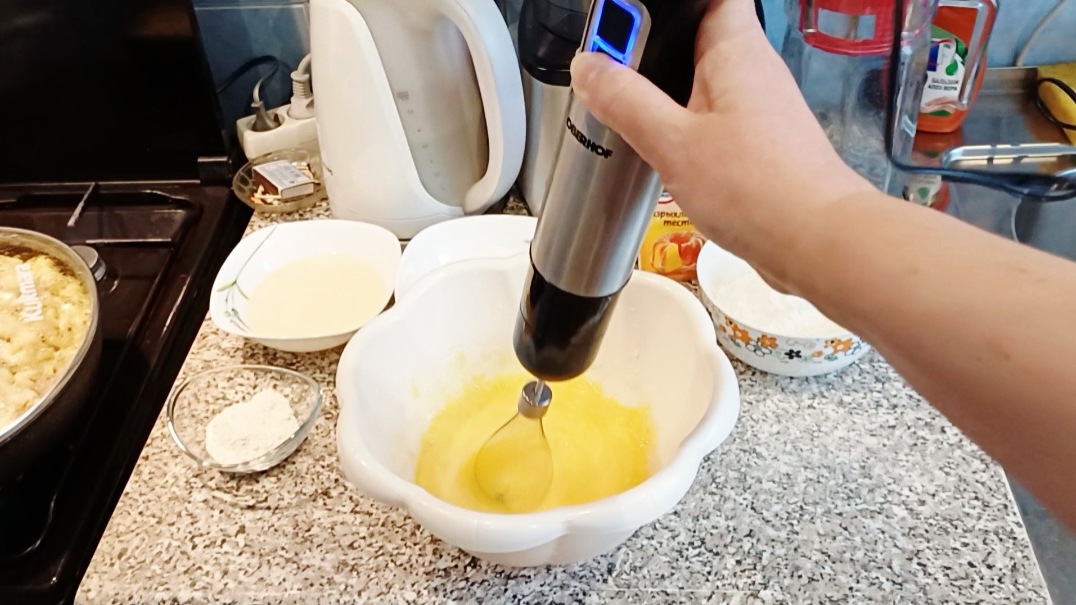 Домашний влог/Скоро опять за билетами/Вкусный, быстрый и нежный пирог смотреть онлайн