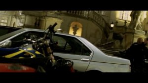 Ксандер устраивает диверсию в доме Йорги | Три Икса (2002) | Момент из фильма