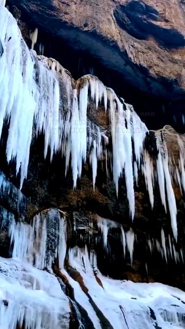 Чегемские водопады — сила воды посреди скал