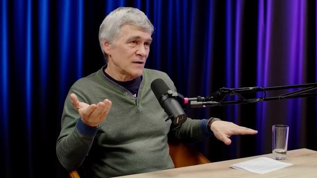 Космические путешествия на световой скорости: мифы и наука. Обсуждают Сурдин и Семихатов смотреть онлайн