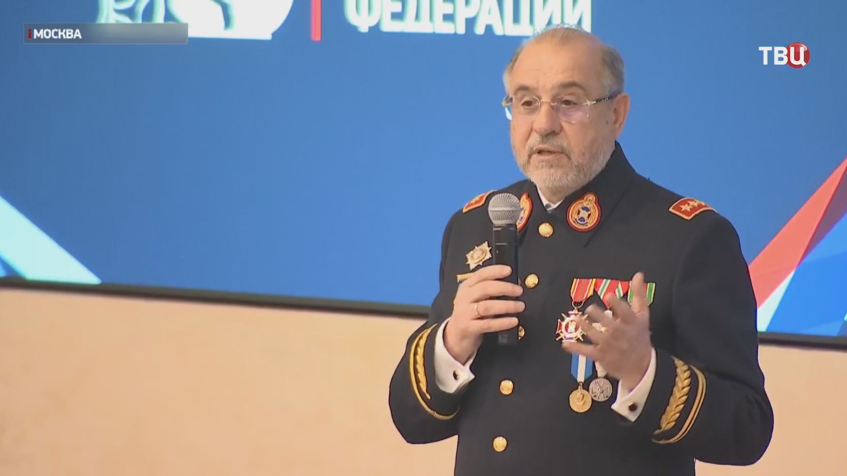 В Общественной палате наградили представителей СМИ смотреть онлайн