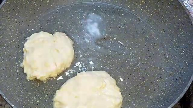 Беру 1 яйцо, Стакан кефира, сыр и готовлю за Минуты Завтрак на СКОВОРОДЕ БЕЗ ЗАМЕСА теста! смотреть онлайн