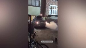 Автомобиль несколько раз протаранил синагогу в Нью-Йорке