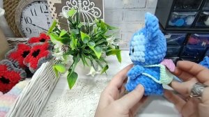 Коробка с карандашами: синий цвет (17 неделя)