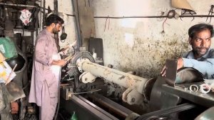 Пакистан Задняя Ось Сломана На Две Половины Грузовик