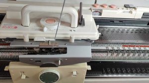 Вяжем резинку 2х2 (обычную) на машине Сильвер Рид.