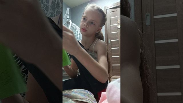 собираю рюкзак в школу Еве смотреть онлайн