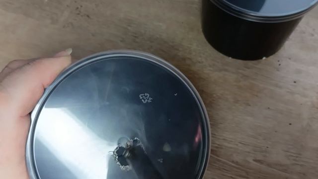 Из чего сделать емкость для фитильного полива фиалок? смотреть онлайн