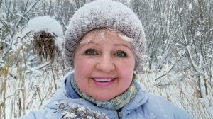 Снег...Снег... Кругом снег...Песню " Снег" исполняет группа " Пламя".