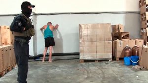 Подпольный алкогольный цех накрыла полиция в Оренбурге