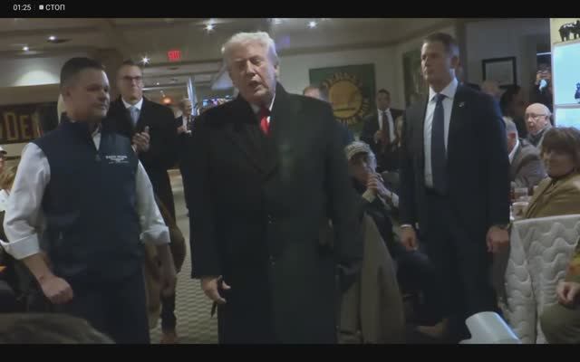 Президент США Трамп: "Куба скоро потерпит крах", Выступление в ресторане, 28 января 2026 года смотреть онлайн