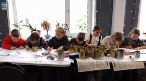 С заботой и теплом детских рук: абаканские школьники залили десятки окопных свечей