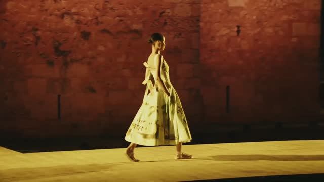 Oscar de la Renta Pre-Fall 2026 смотреть онлайн