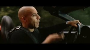 Ксандер Кейдж прыгает с моста на тачке сенатора | Три Икса (2002) | Момент из фильма